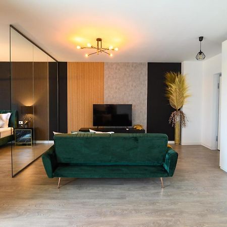 North Twin Apartment Bukares Bagian luar foto