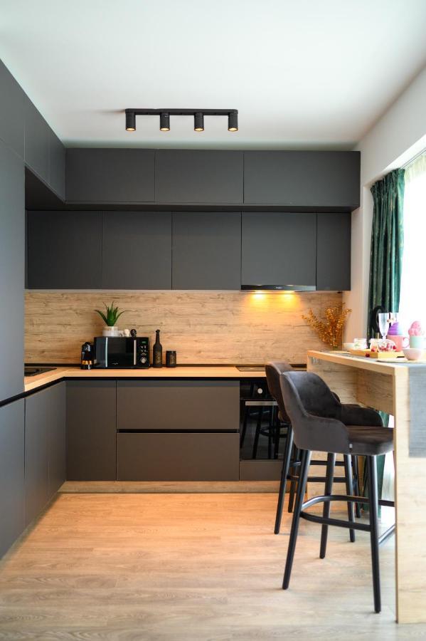 North Twin Apartment Bukares Bagian luar foto