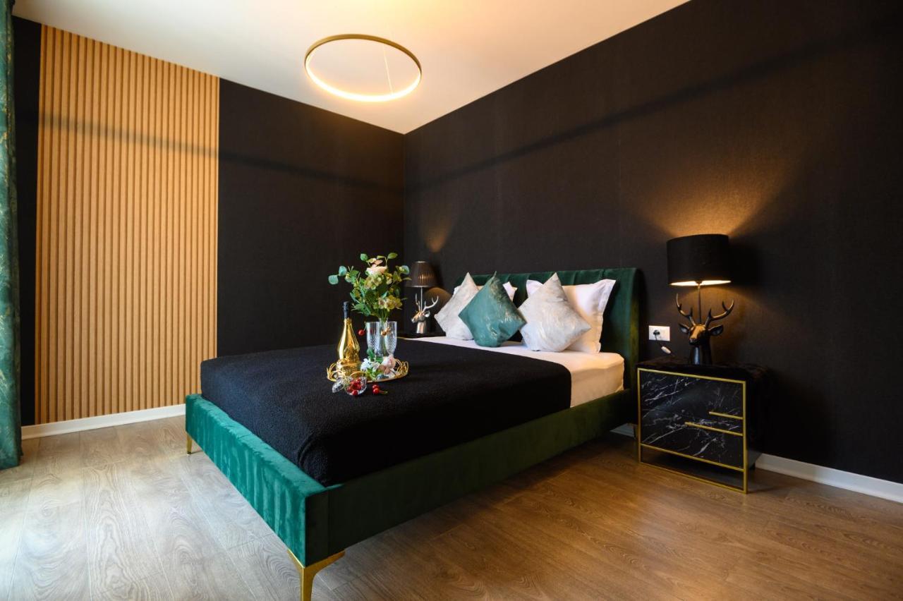 North Twin Apartment Bukares Bagian luar foto