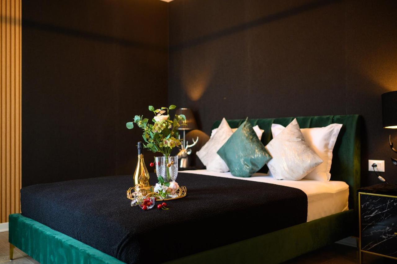 North Twin Apartment Bukares Bagian luar foto