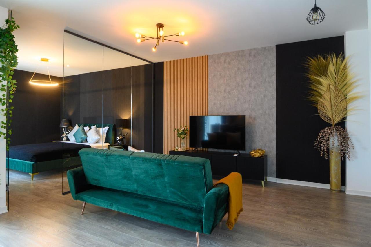 North Twin Apartment Bukares Bagian luar foto