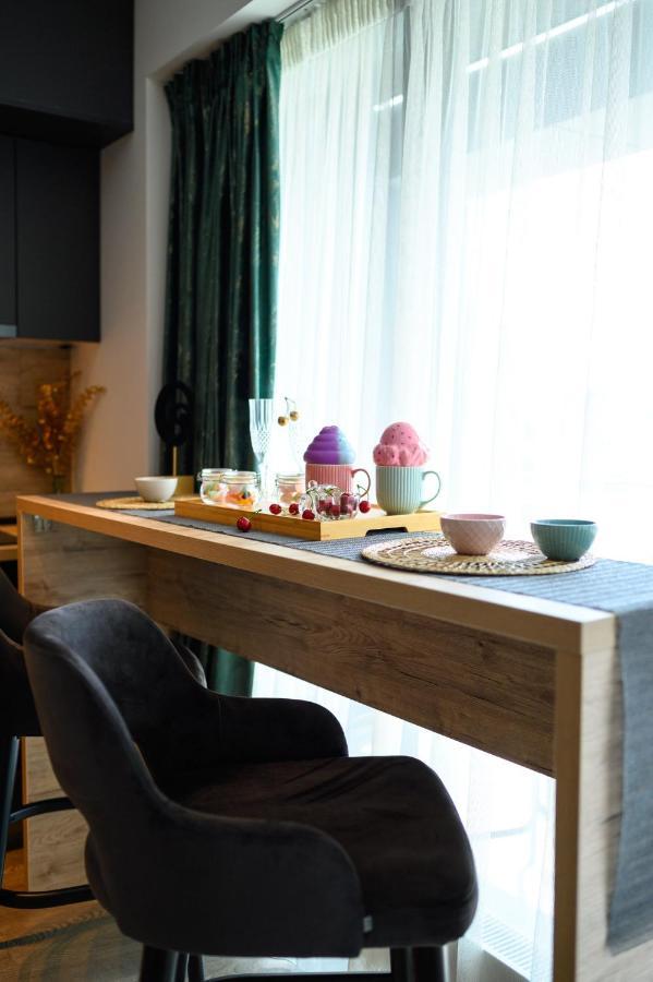 North Twin Apartment Bukares Bagian luar foto