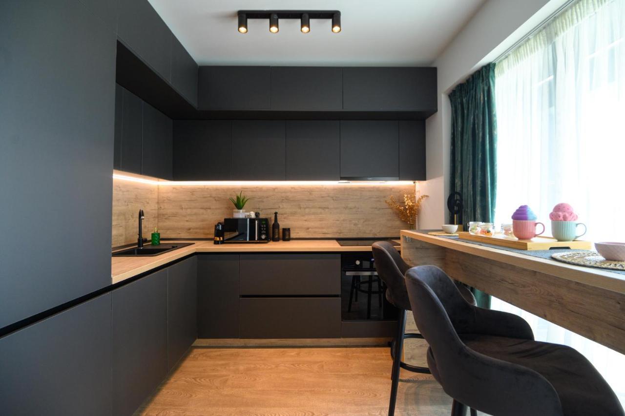 North Twin Apartment Bukares Bagian luar foto