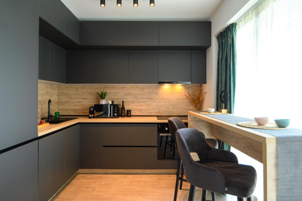 North Twin Apartment Bukares Bagian luar foto