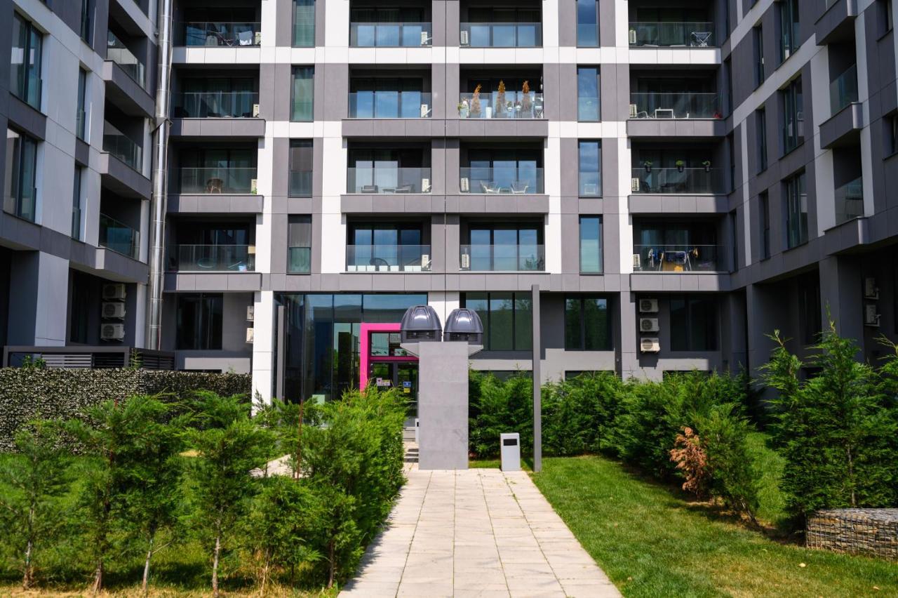North Twin Apartment Bukares Bagian luar foto